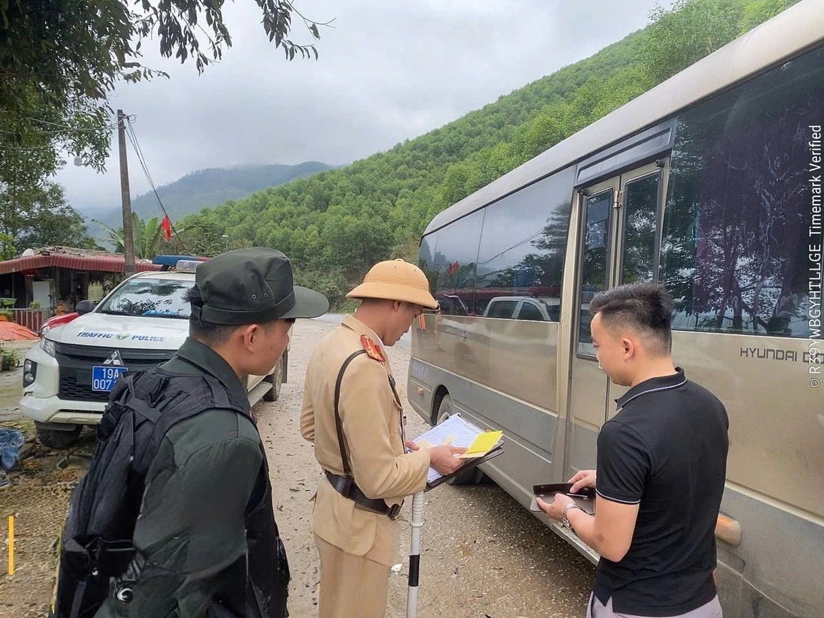 Đa số người dân được kiểm tra chấp hành nghiêm túc quy định, không sử dụng rượu, bia khi điều khiển phương tiện