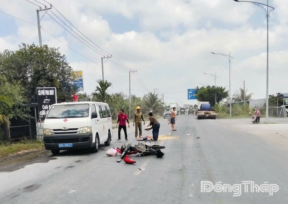 Hiện trường vụ tai nạn tại đường tỉnh 878.