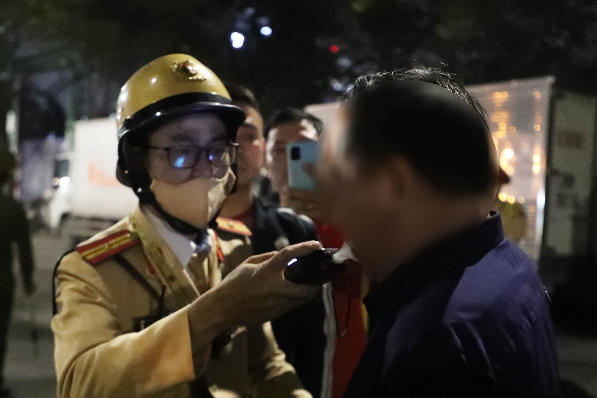 Tài xế tông liên hoàn xe ở Hà Nội vi phạm nồng độ cồn ở mức 0,264mg:l khí thở