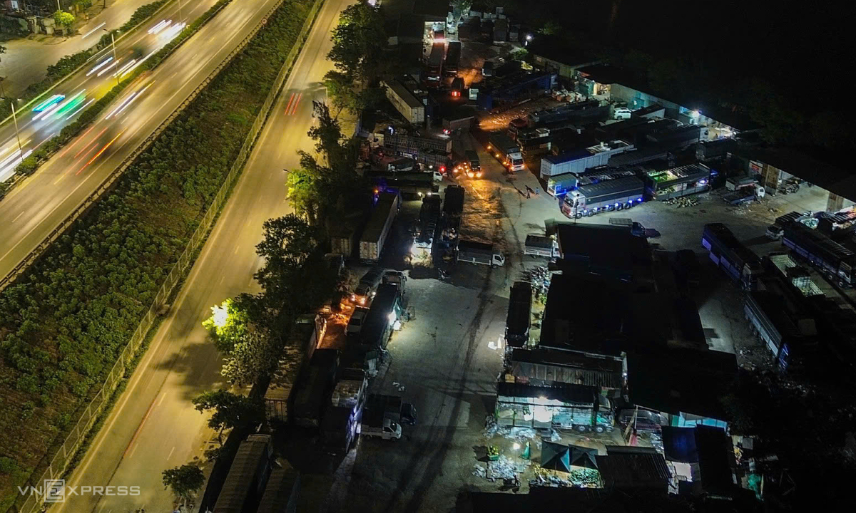 Giao thông Hà Nội thông thoáng hơn nhờ lệnh cấm xe tải nội đô