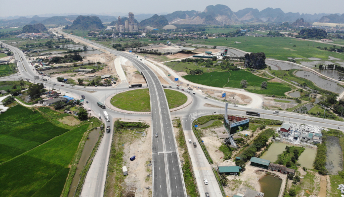 
Cao tốc Mai Sơn - quốc lộ 45 qua Ninh Bình. Ảnh: Lê Hoàng
