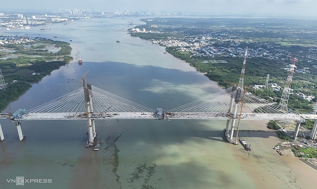 Công trường thi công cầu Phước Khánh nhìn từ trên cao, tháng 6/2026. Ảnh: Giang Anh